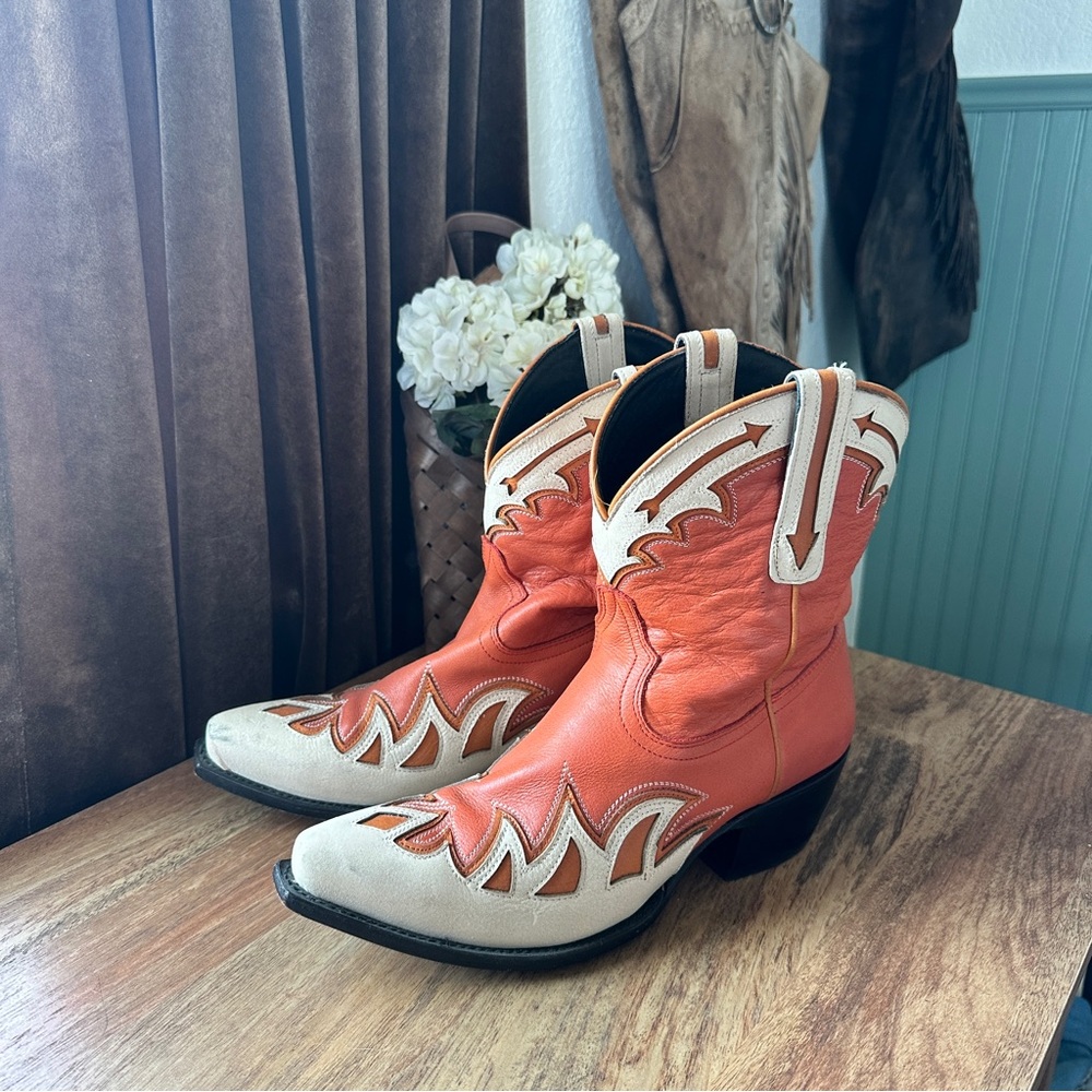 Women’s Two-Tone Orange and Cream Western Cowboy Boots